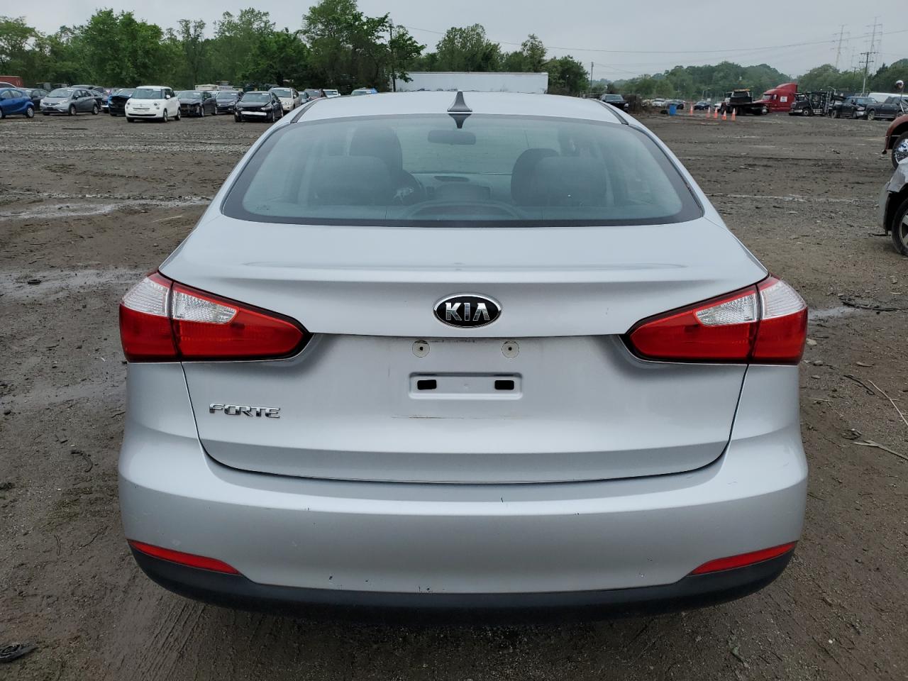 2015 Kia Forte Lx VIN: KNAFX4A61F5396853 Lot: 53818674