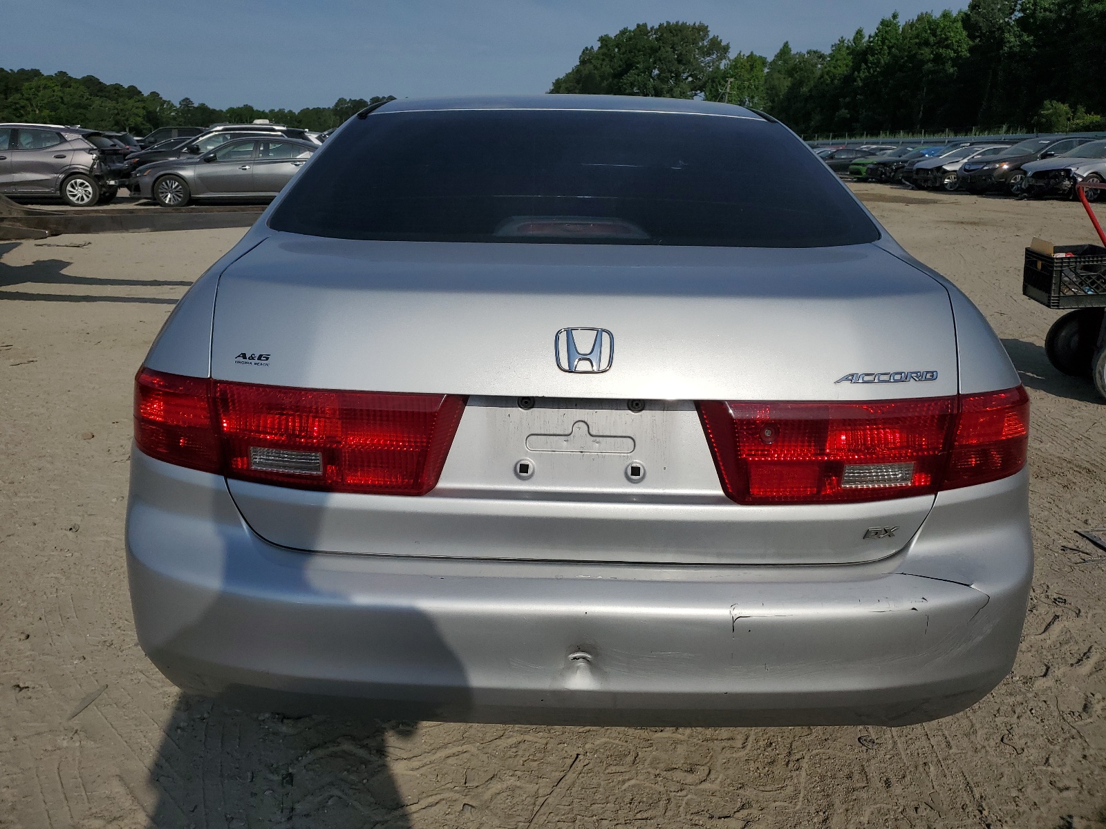 1HGCM56165A017421 2005 Honda Accord Dx