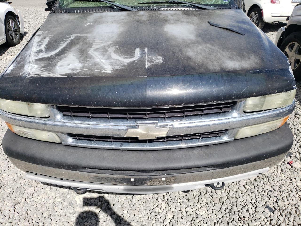 2003 Chevrolet Tahoe - Image 12