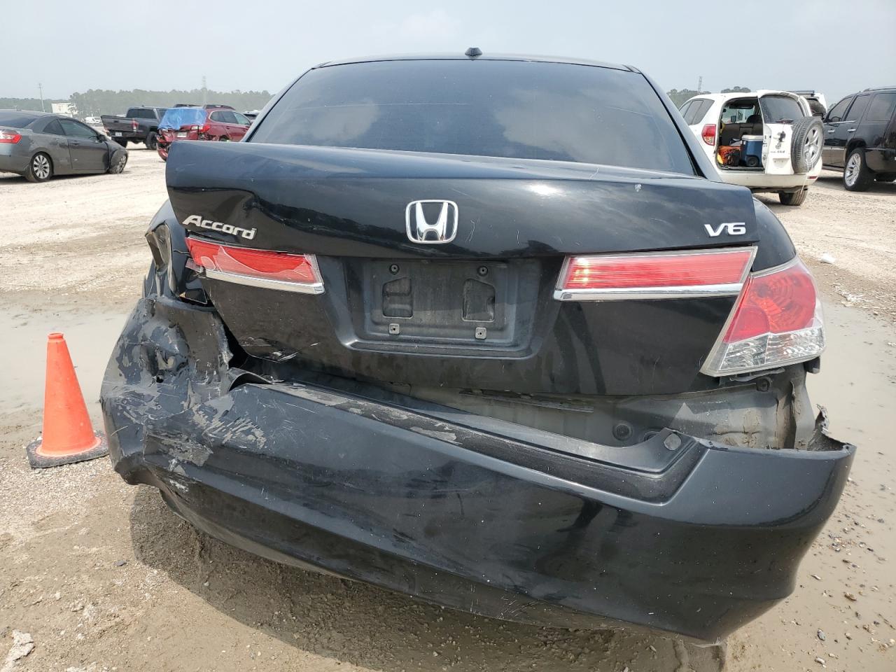 2011 Honda Accord Exl VIN: 1HGCP3F82BA002399 Lot: 53743204