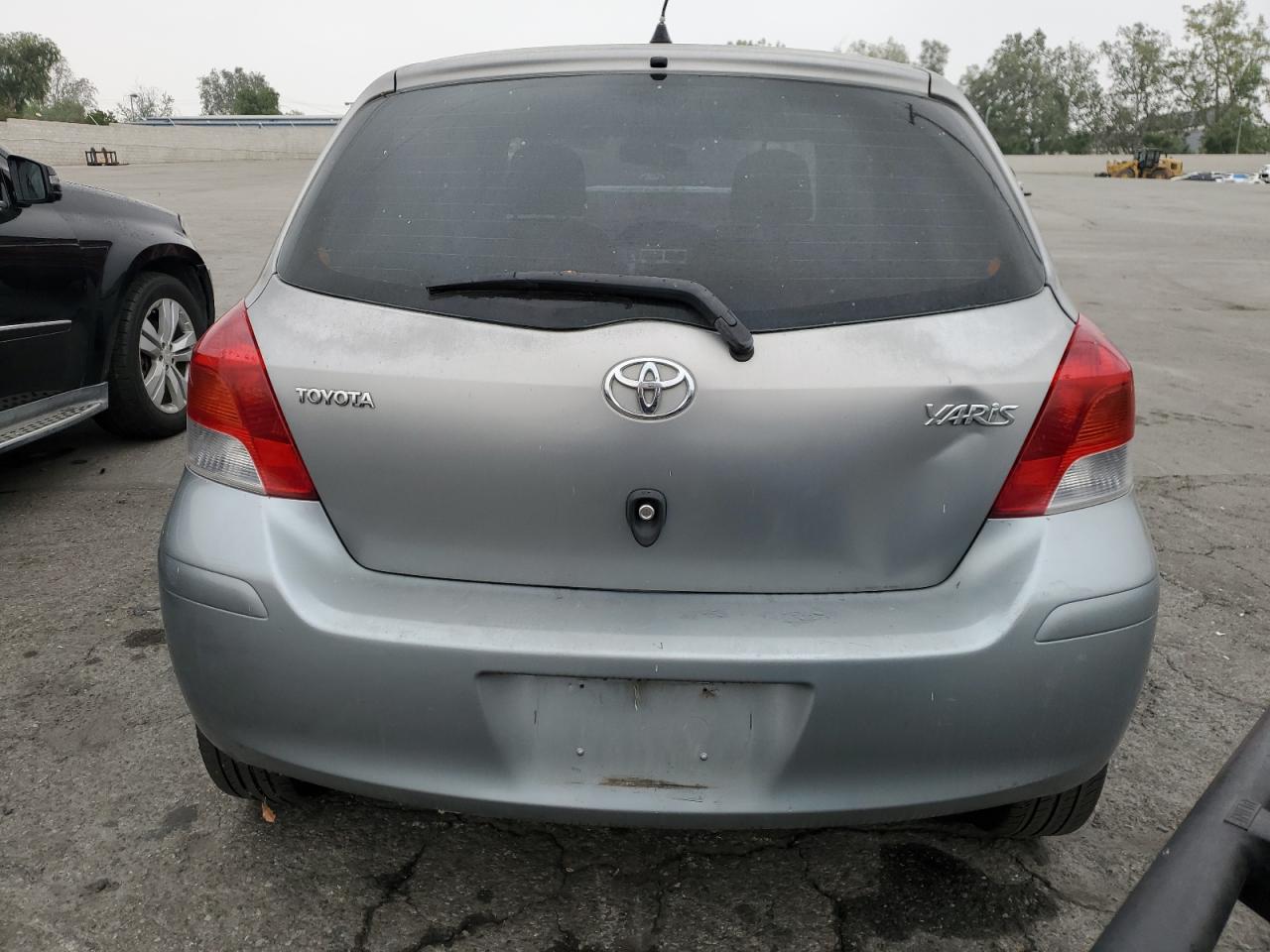 2010 Toyota Yaris VIN: JTDJT4K30A5319980 Lot: 53677164