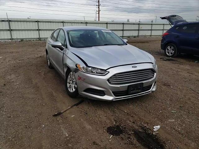 2016 Ford Fusion S VIN: 3FA6P0G77GR163947 Lot: 53395944