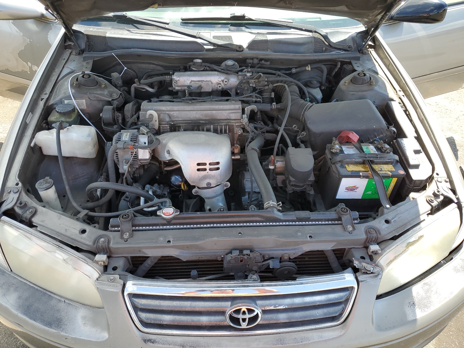 JT2BG22K1Y0473828 2000 Toyota Camry Ce