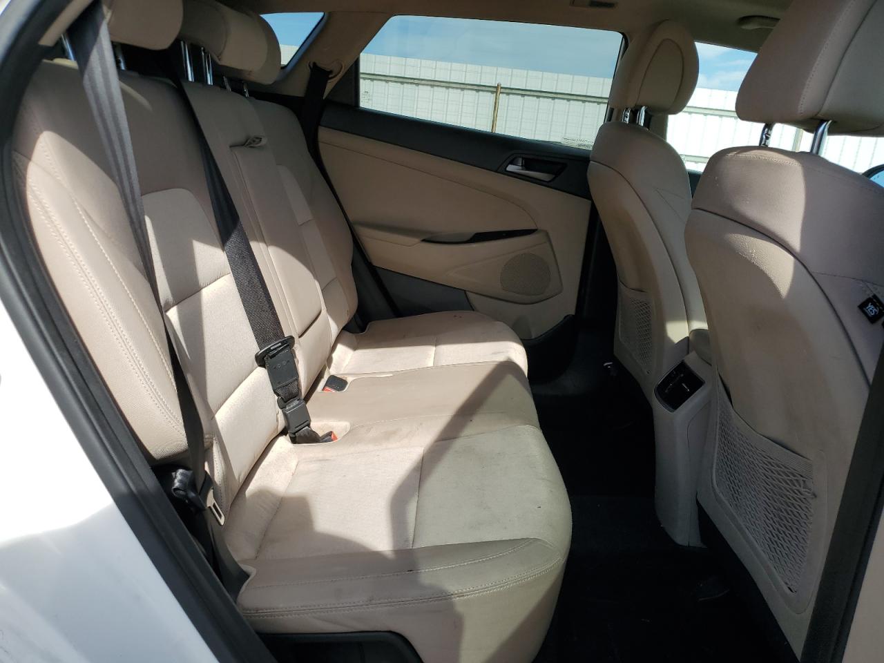 2018 Hyundai Tucson Value VIN: KM8J33A29JU641862 Lot: 54003524