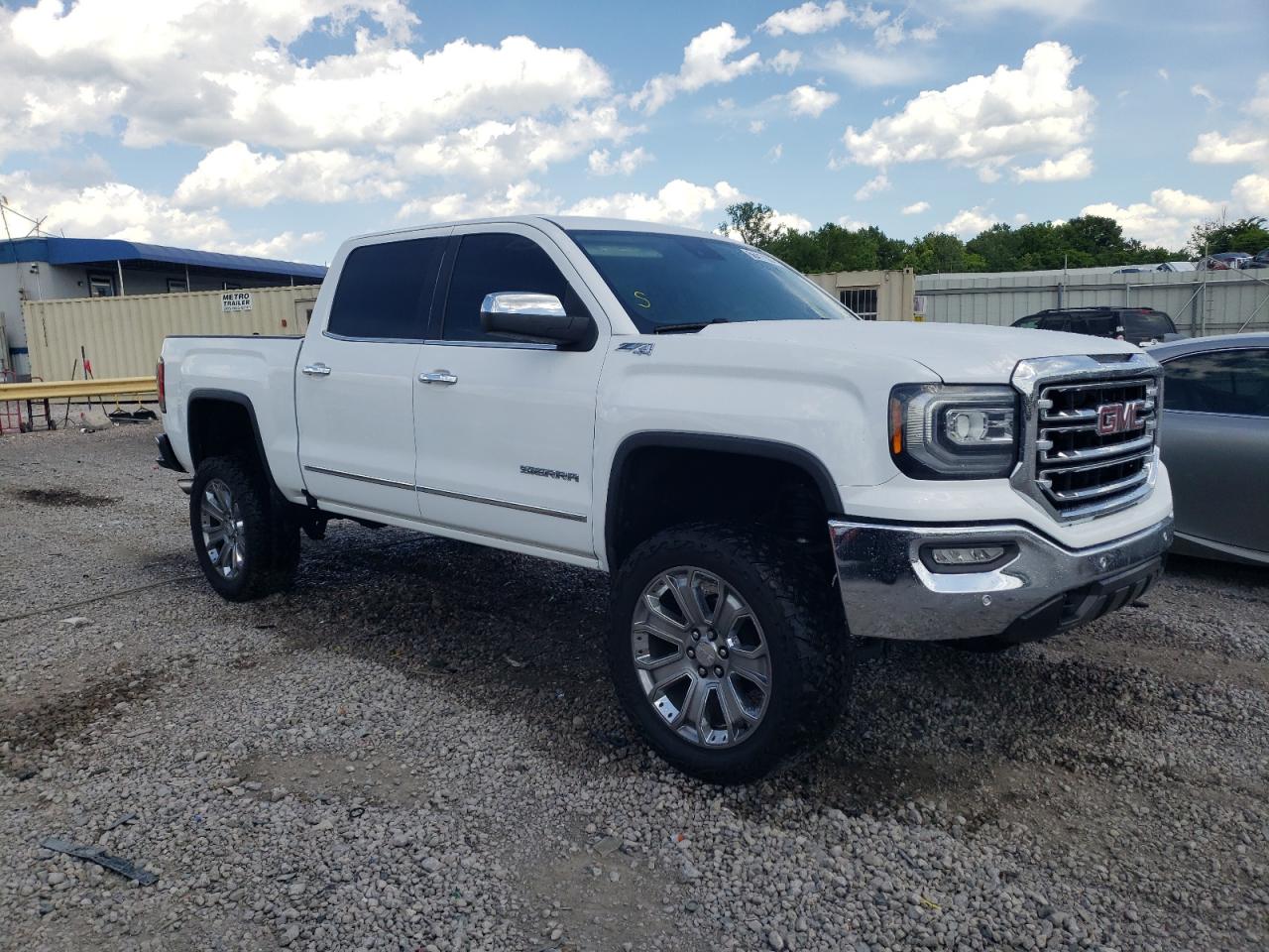 2018 GMC Sierra - Image 4