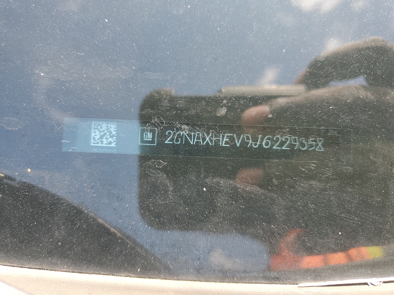 2GNAXHEV9J6229358 2018 Chevrolet Equinox Ls