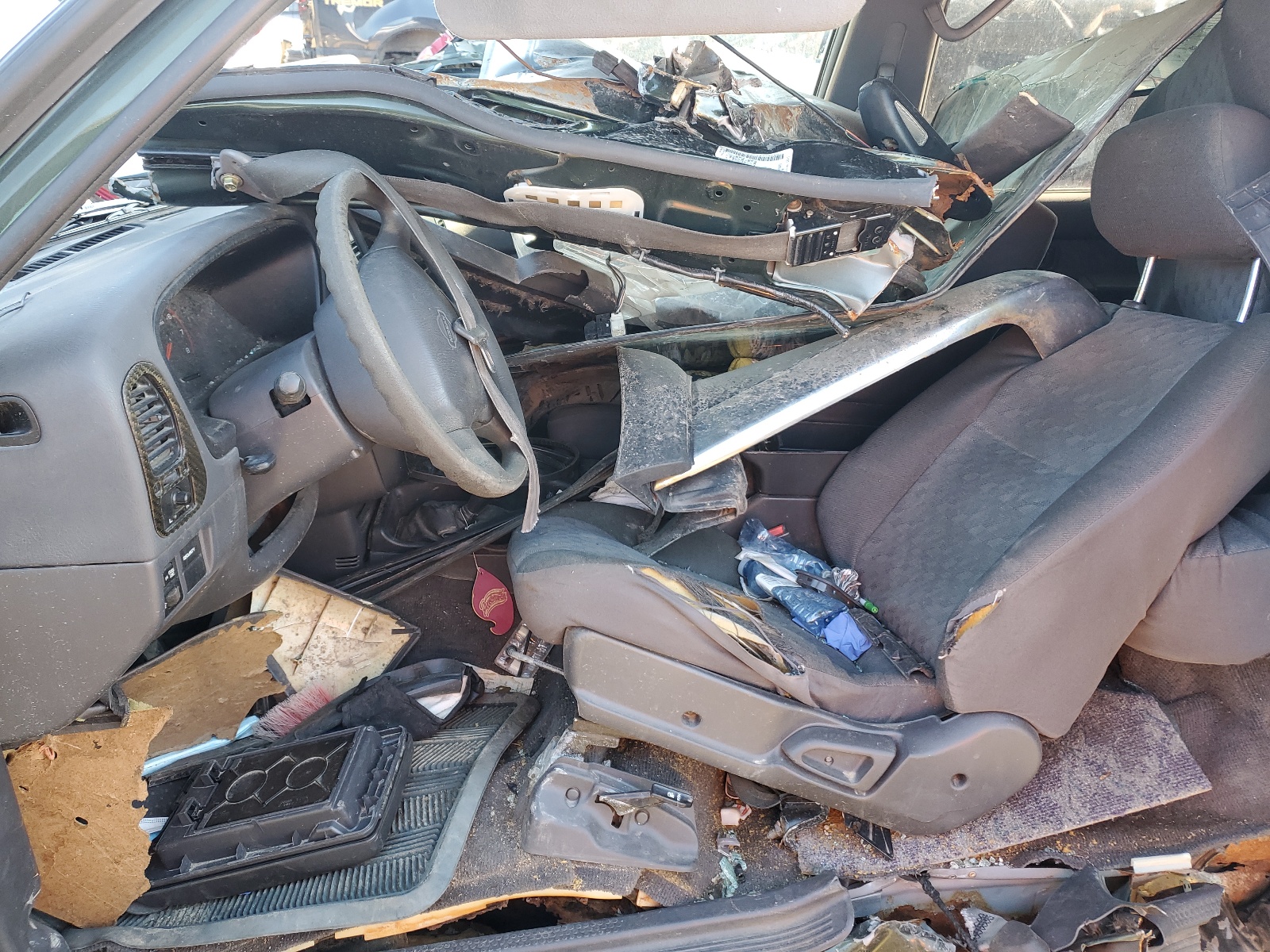 JN8AR05Y5XW300203 1999 Nissan Pathfinder Le