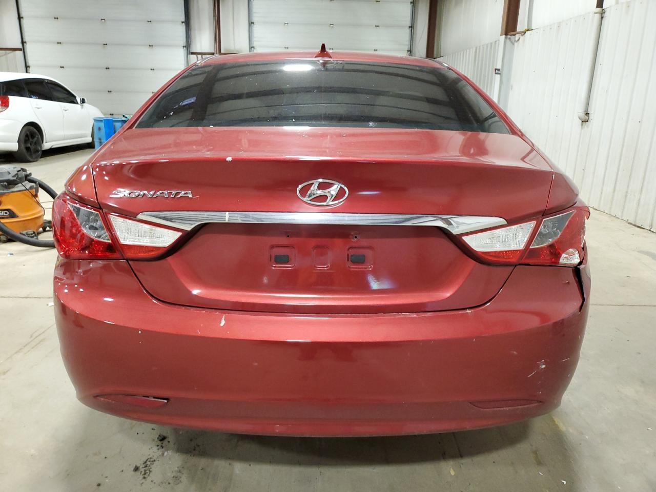 5NPEB4AC2DH717735 2013 Hyundai Sonata Gls