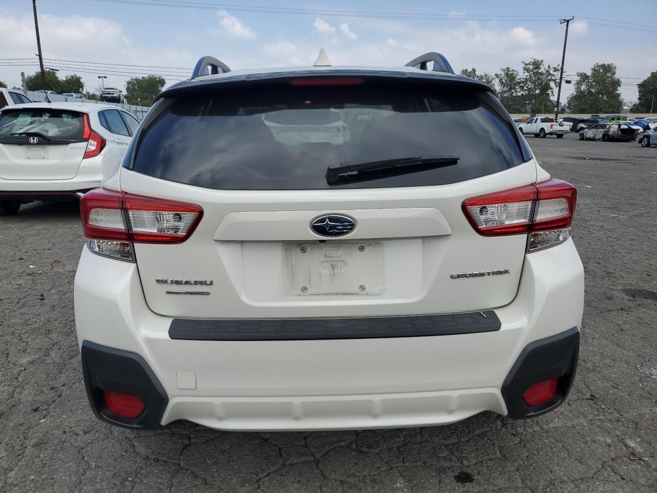 JF2GTADC4J8334472 2018 Subaru Crosstrek Premium