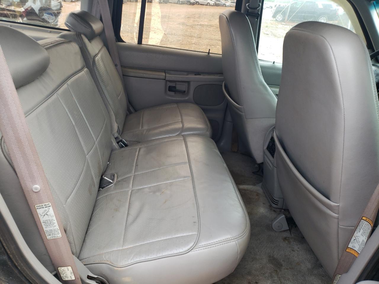 1995 Ford Explorer VIN: 1FMDU34X3SZB92345 Lot: 53876834