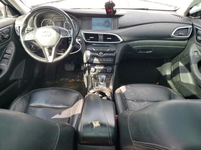  INFINITI QX30 2017 Серебристый