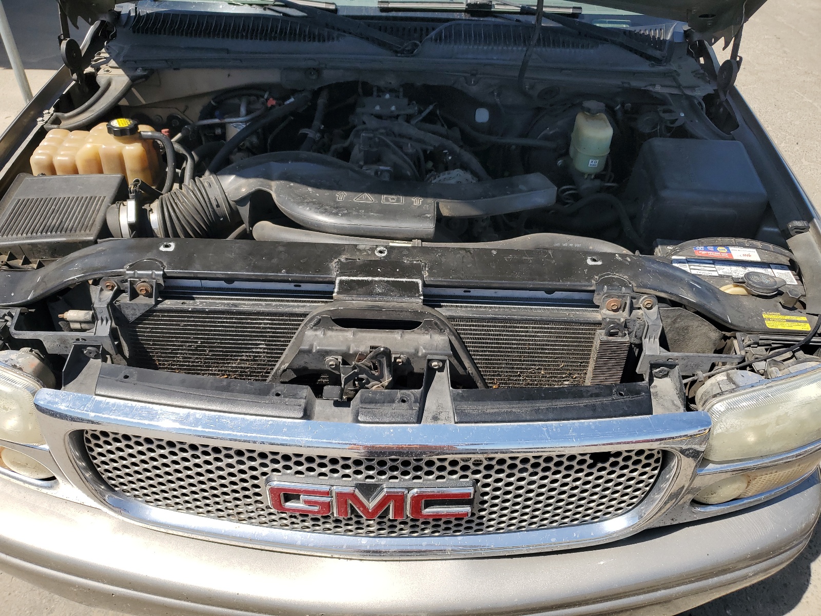 1GKEK63U51J242249 2001 GMC Denali