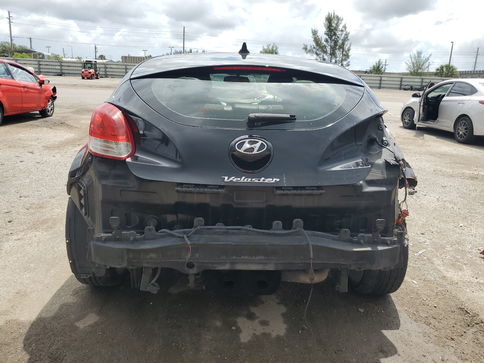 KMHTC6AD1DU153019 2013 Hyundai Veloster