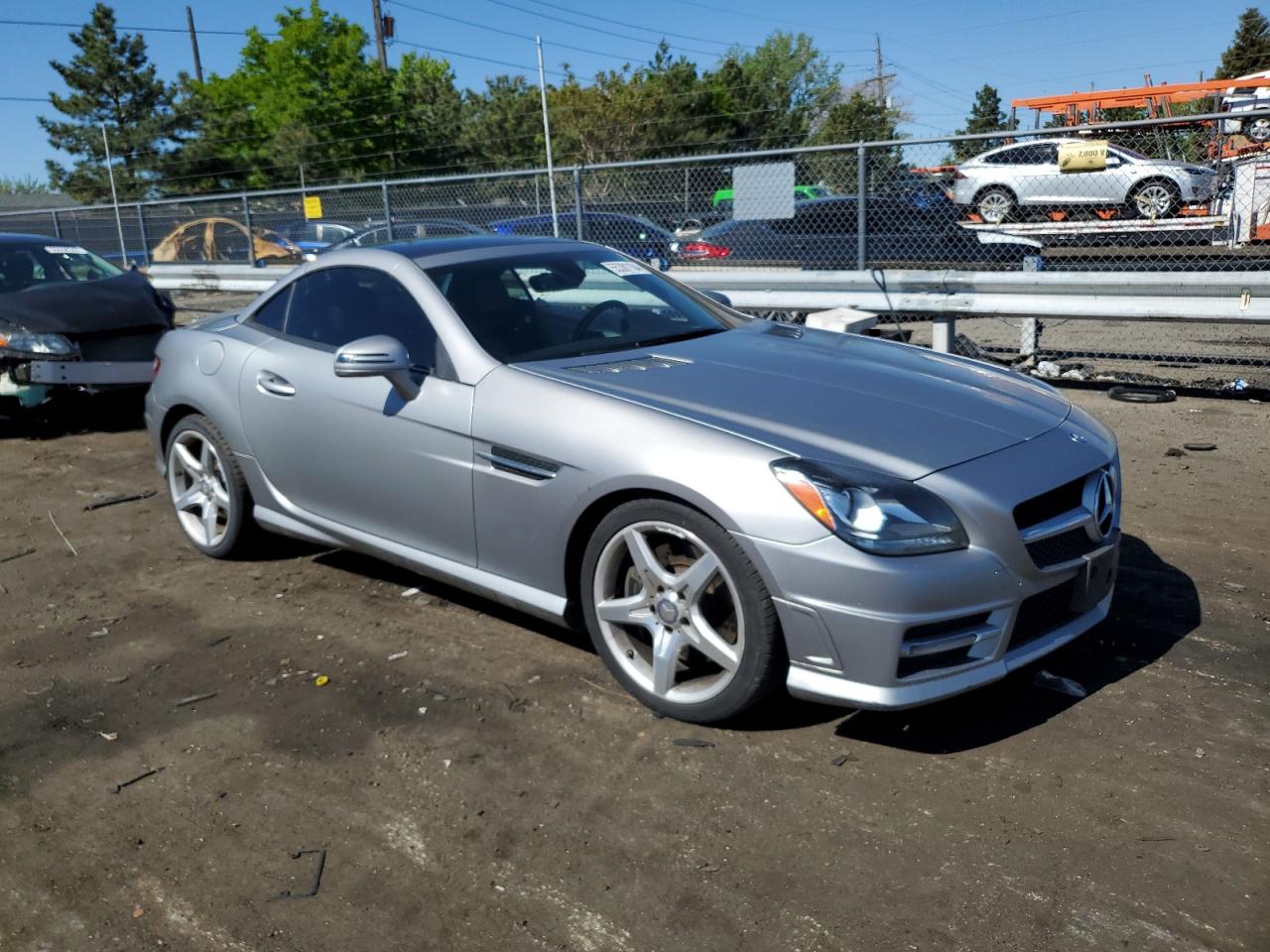 VIN WDDPK4HA9FF102437 2015 MERCEDES-BENZ SLK-CLASS no.4