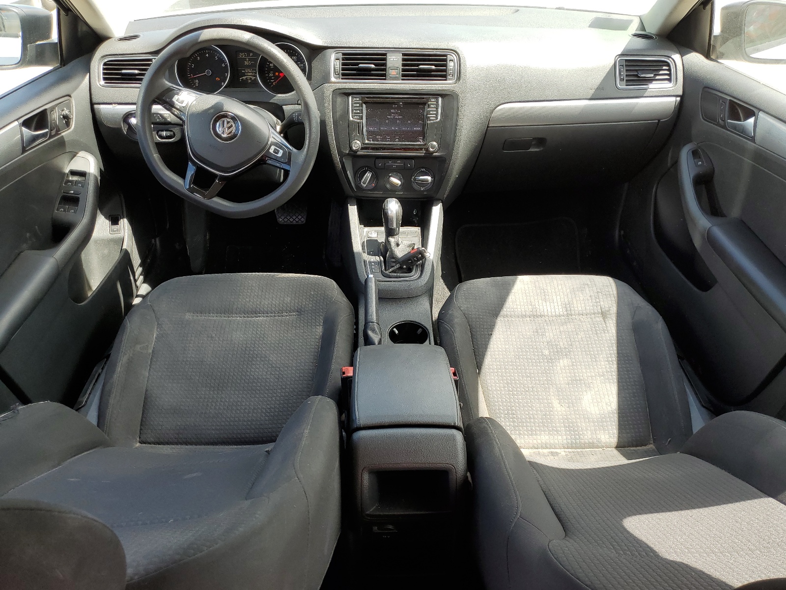 3VWD67AJ4GM268148 2016 Volkswagen Jetta Se