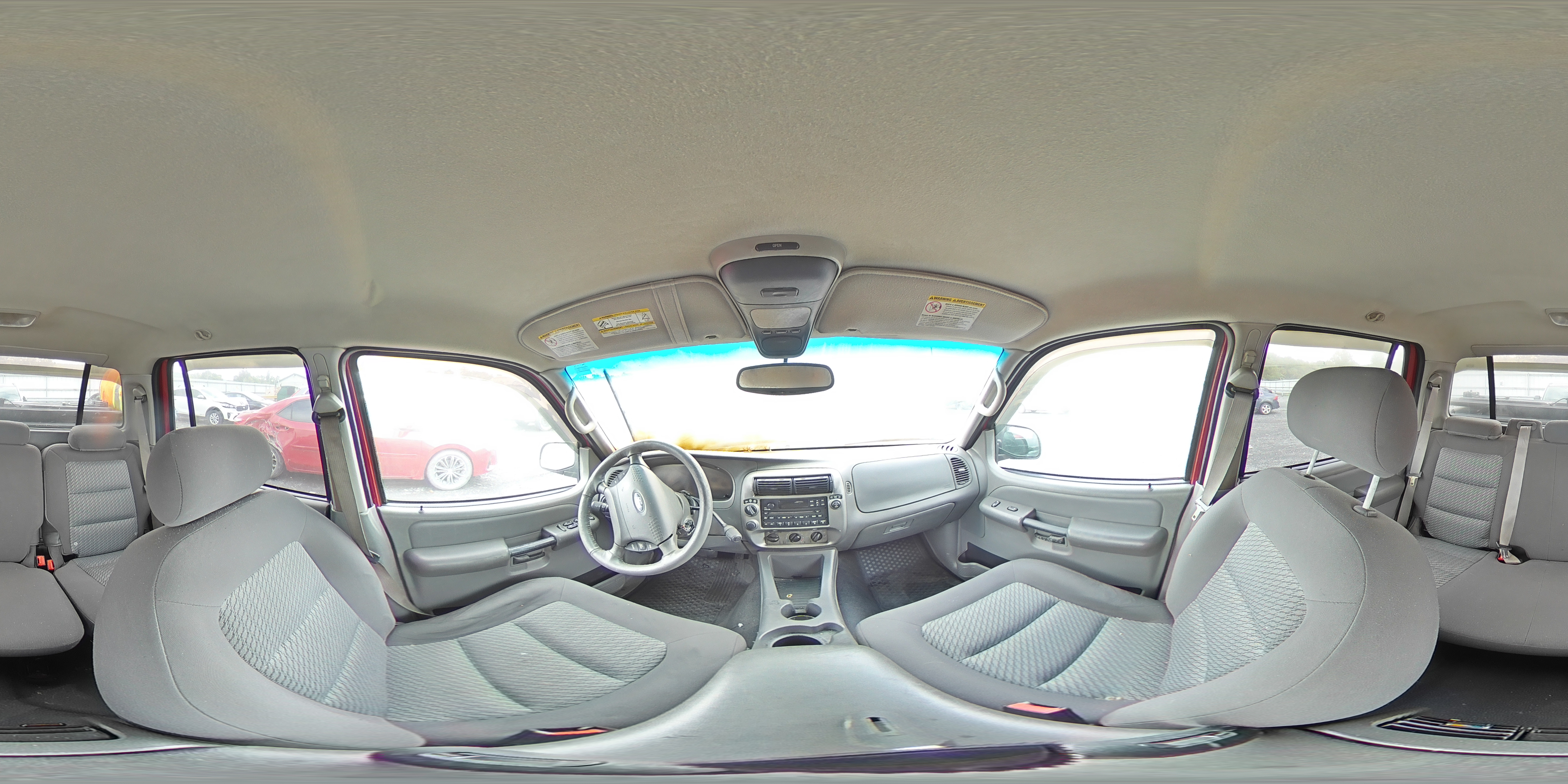 2005 Ford Explorer - Image 12