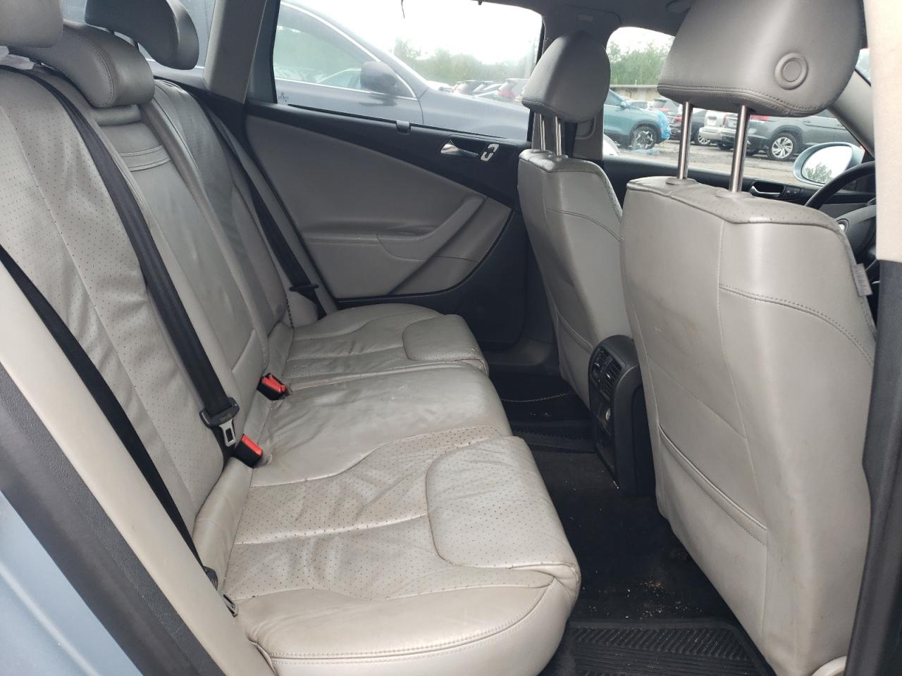 2007 Volkswagen Passat 3.6L 4Motion Wagon Luxury VIN: WVWVU73C47E002503 Lot: 55266214