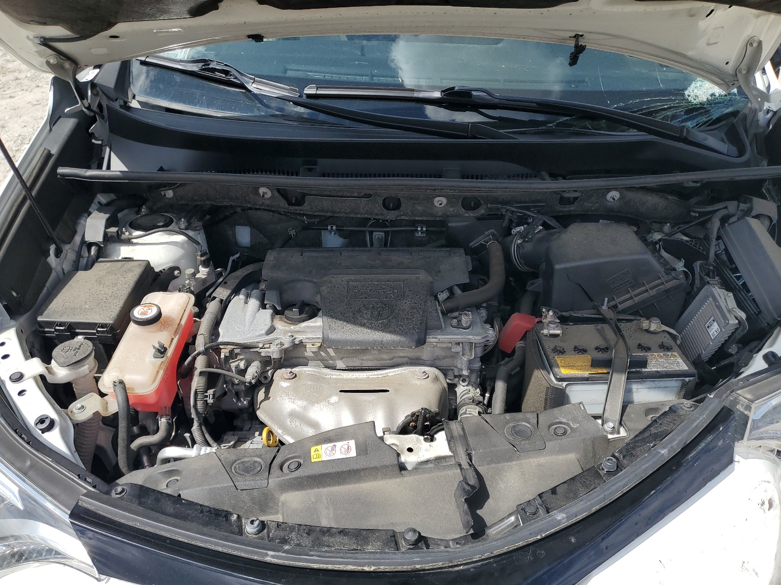 JTMJFREV7JJ739129 2018 Toyota Rav4 Se