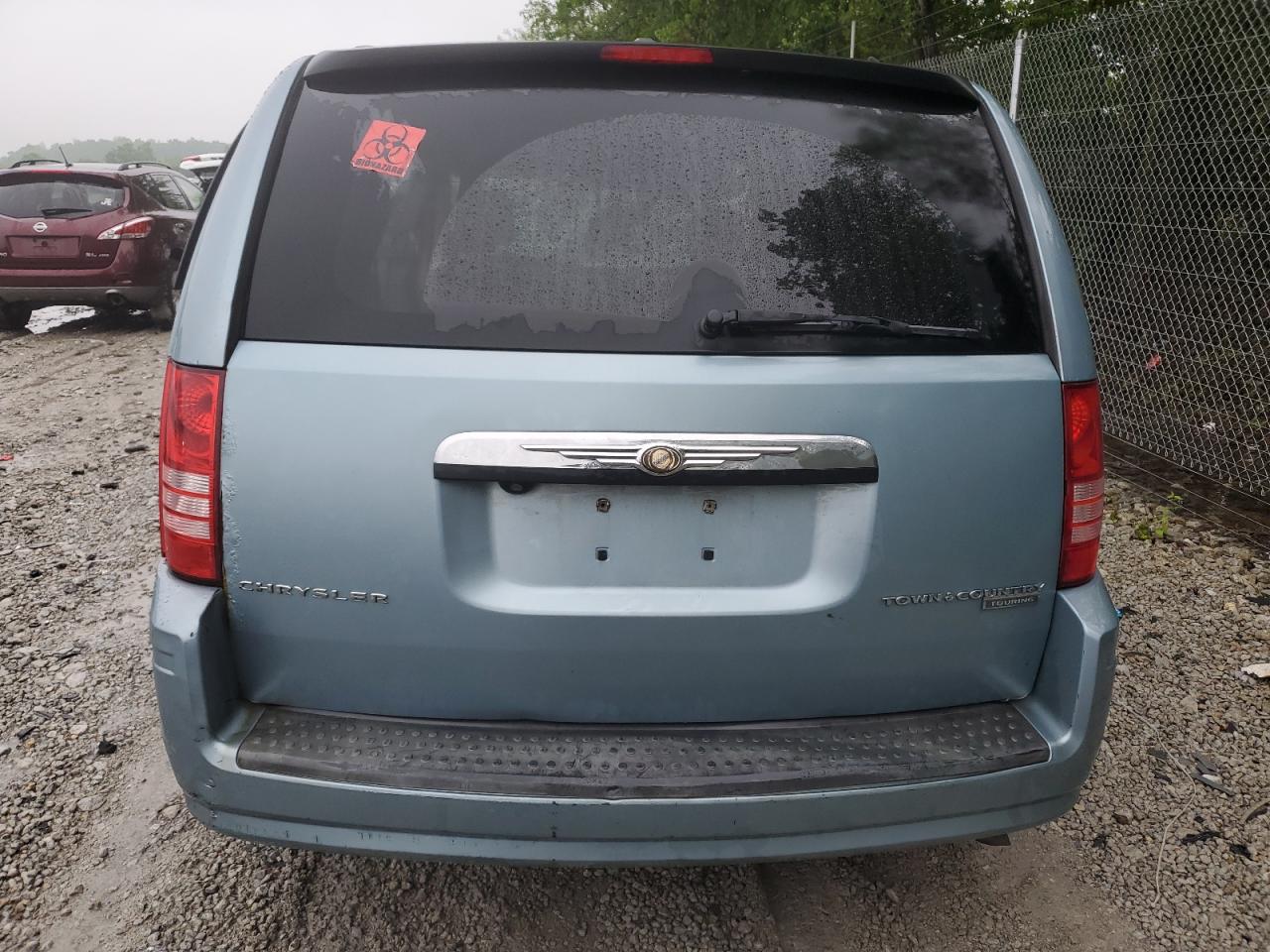 2009 Chrysler Town & Country - Image 6
