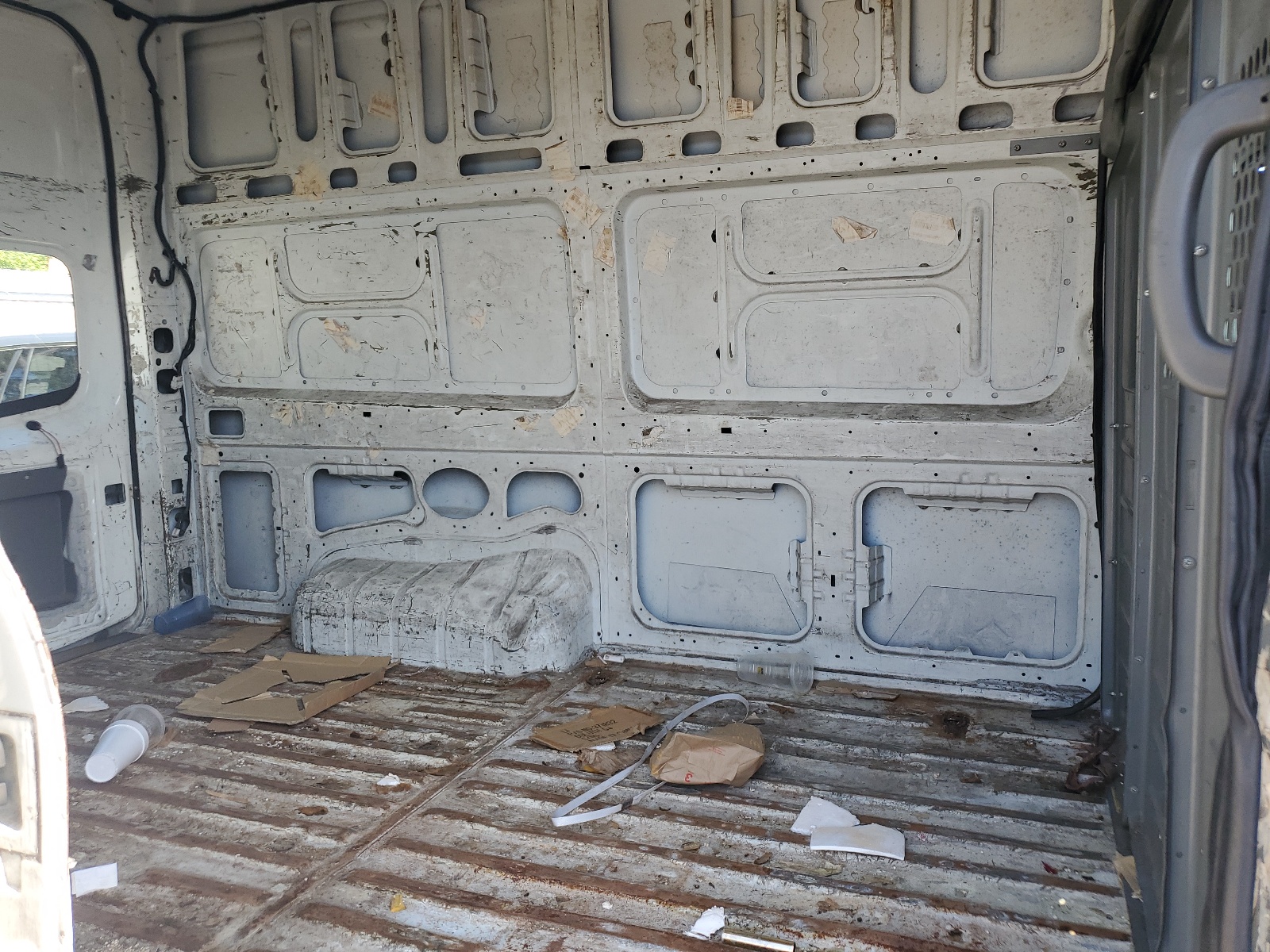 1N6BF0LXXEN103398 2014 Nissan Nv 2500