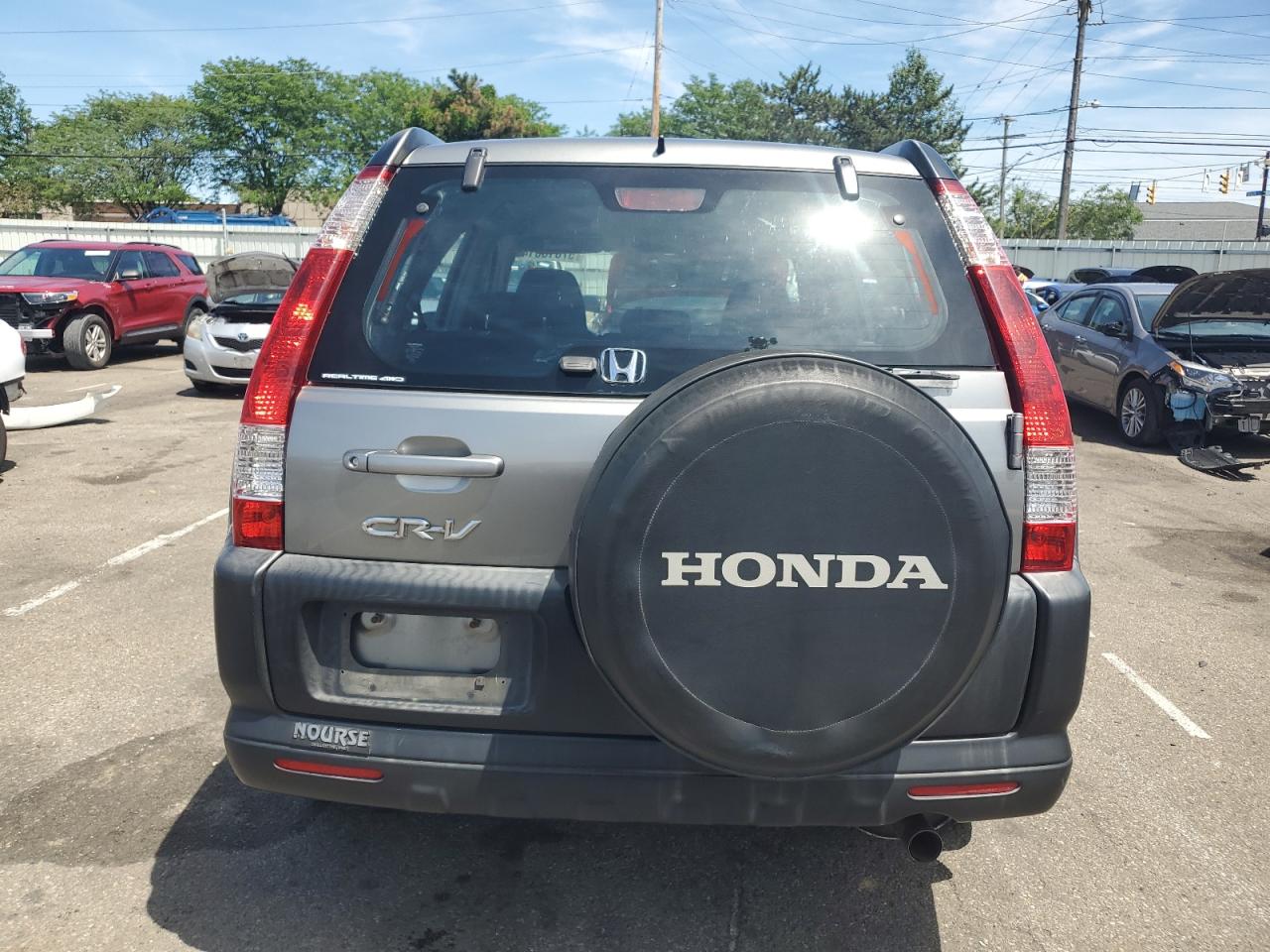 JHLRD78575C053503 2005 Honda Cr-V Lx