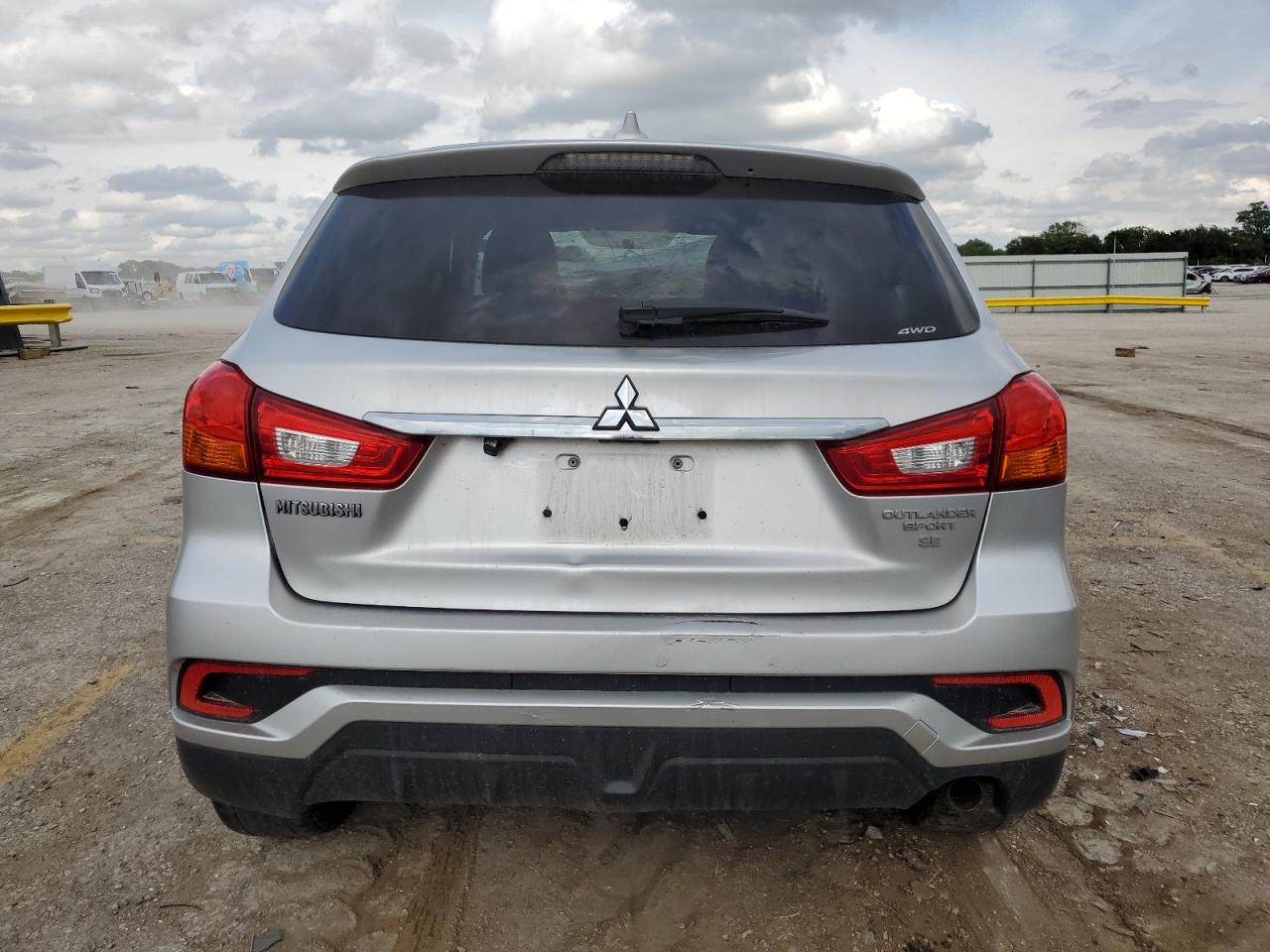 JA4AR3AW7JU013699 2018 Mitsubishi Outlander Sport Es