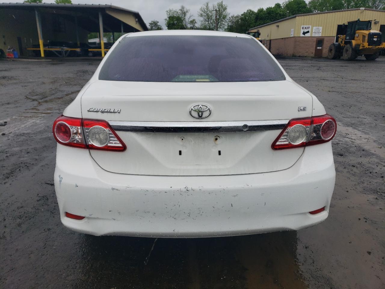 2011 Toyota Corolla Base VIN: JTDBU4EE5B9140617 Lot: 82092444