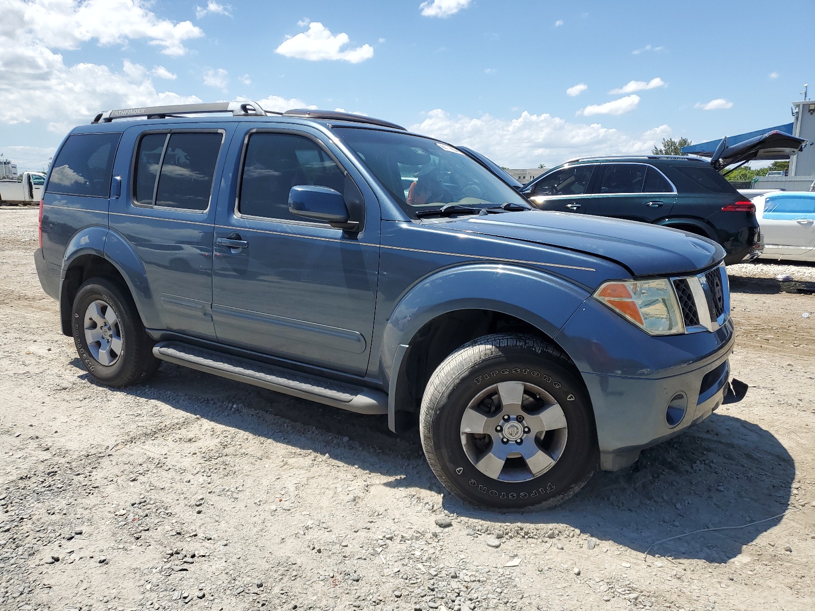 5N1AR18U85C776899 2005 Nissan Pathfinder Le