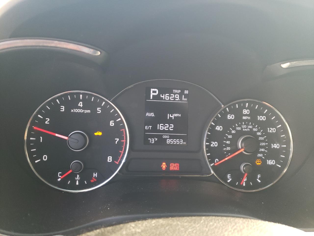 3KPFK4A72JE227979 2018 Kia Forte Lx