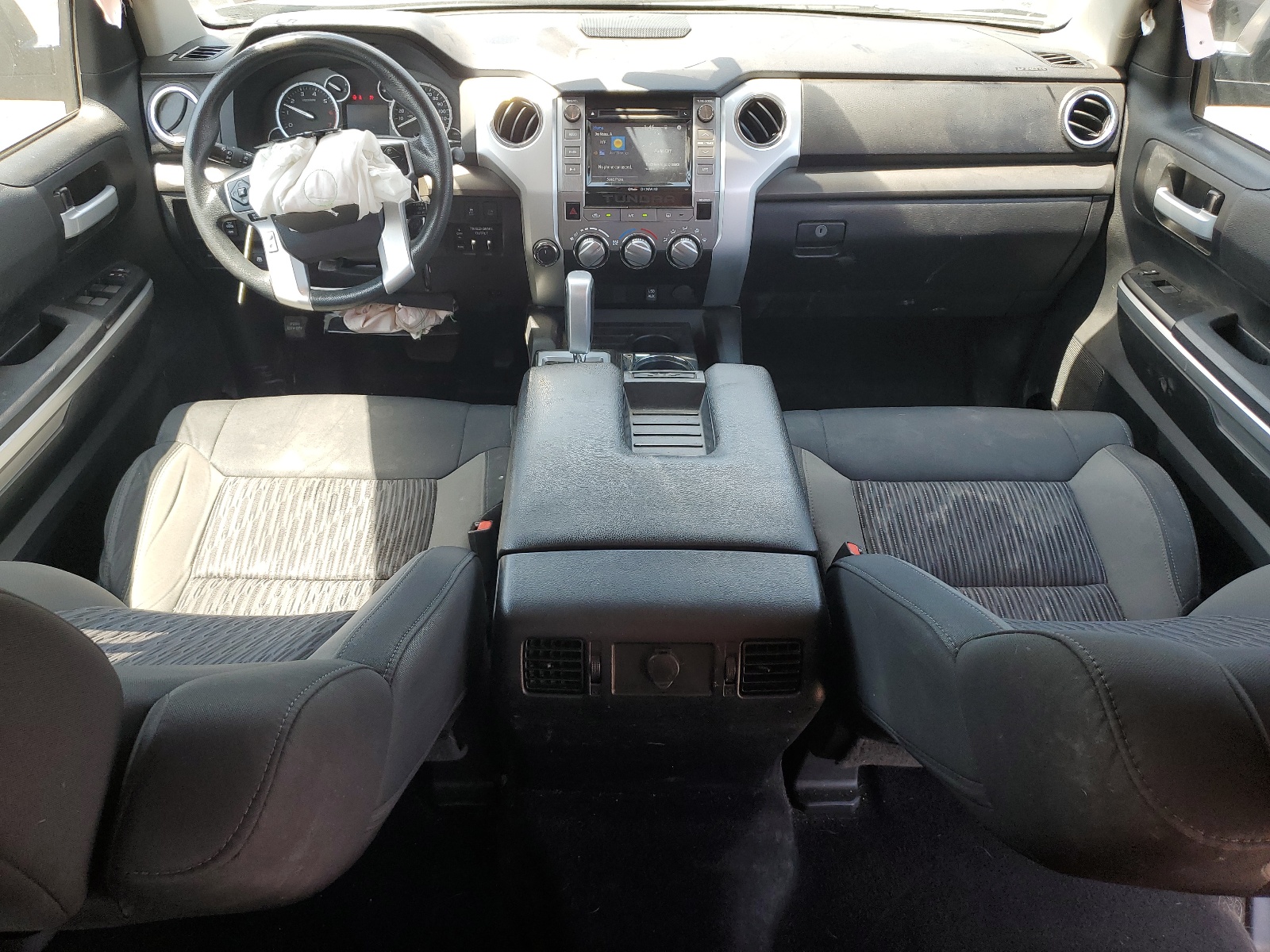 5TFDW5F15HX648644 2017 Toyota Tundra Crewmax Sr5