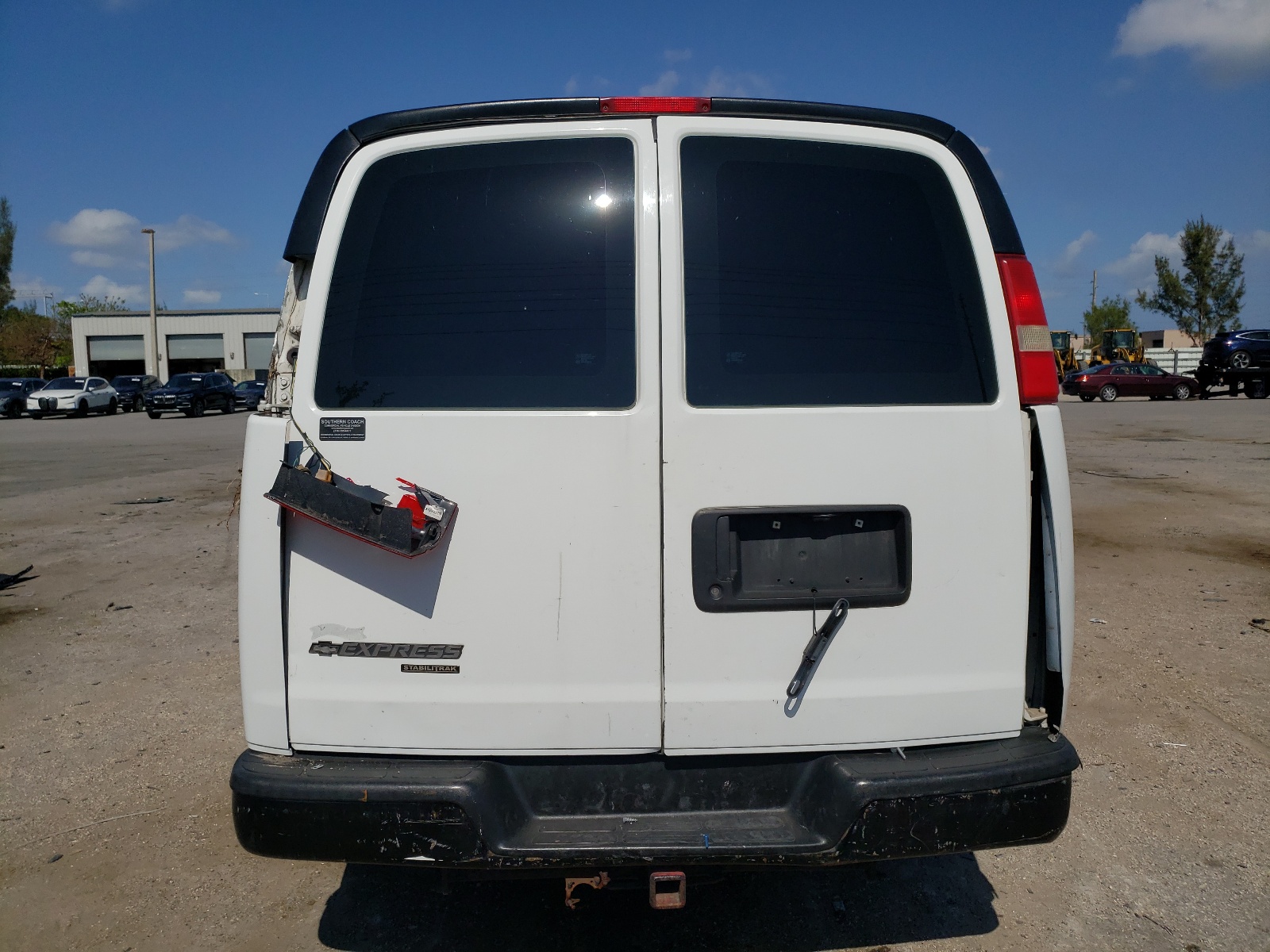 1GCSGAFX9E1111694 2014 Chevrolet Express G1500
