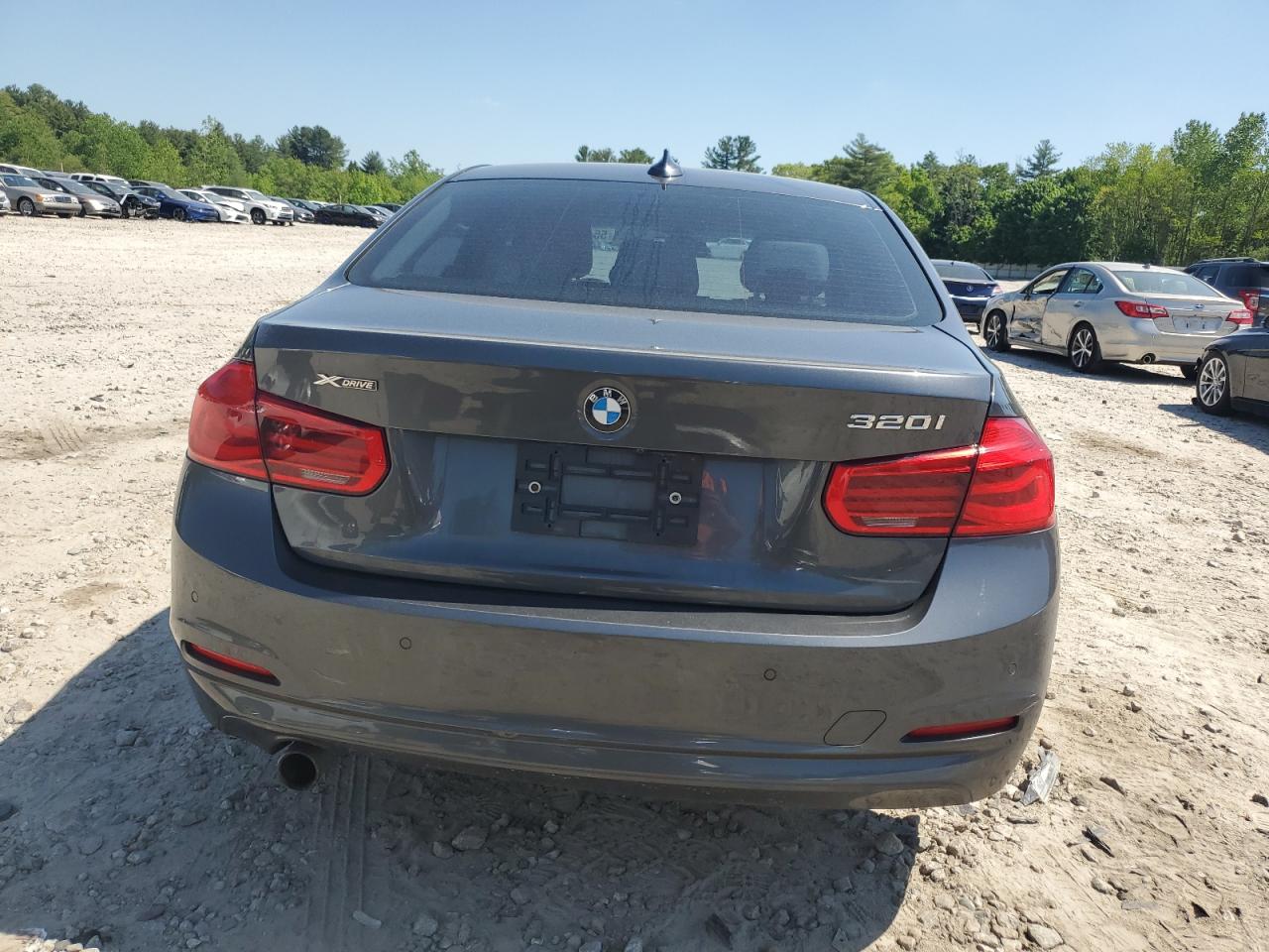 WBA8E5G39HNU42563 2017 BMW 320 Xi