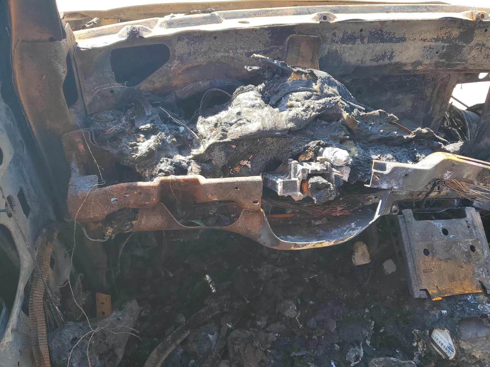 2FAFP74W0WX117445 1998 Ford Crown Victoria Lx