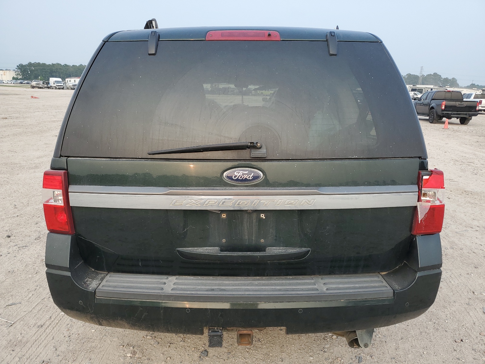 1FMJU1HT1GEF22416 2016 Ford Expedition Xlt