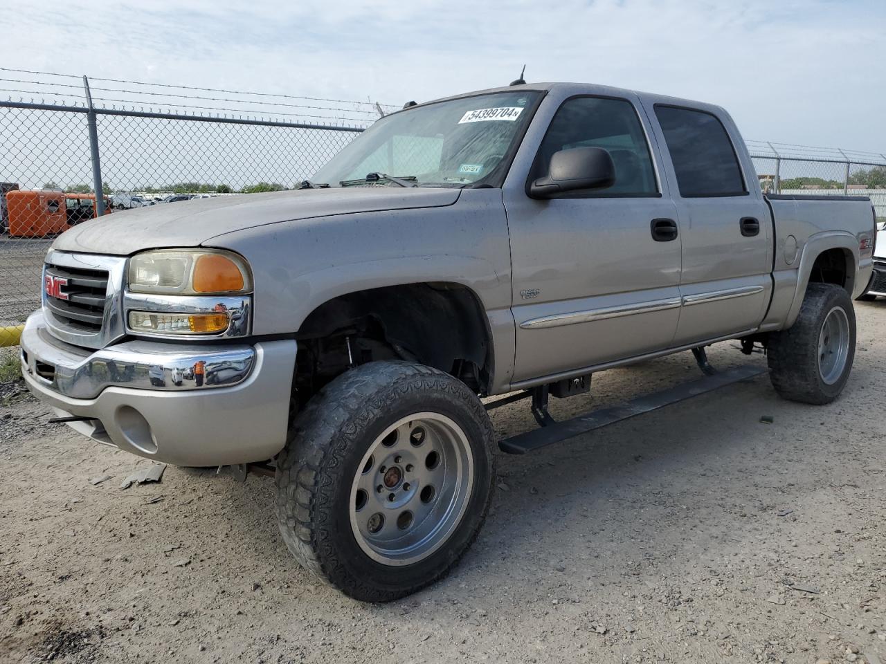 2004 Gmc New Sierra K1500 продається в Houston, TX - Minor Dent/Scratches