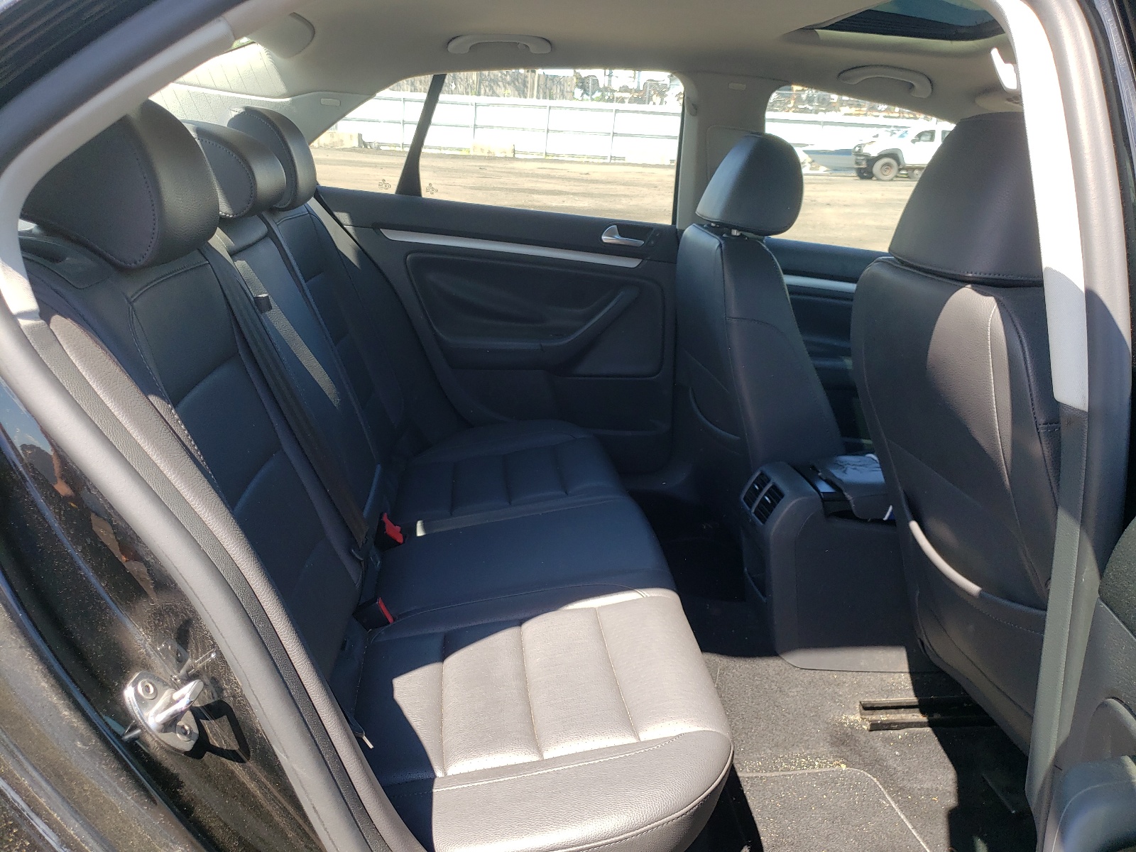 3VWEG71K27M131767 2007 Volkswagen Jetta Wolfsburg