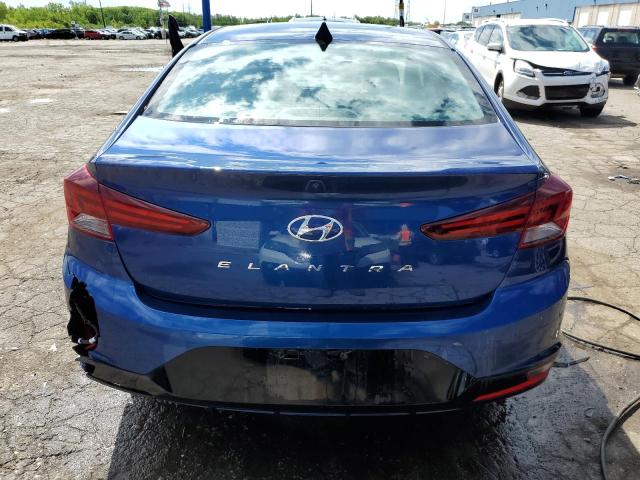 2020 Hyundai Elantra Sel VIN: 5NPD84LF9LH632813 Lot: 54201954