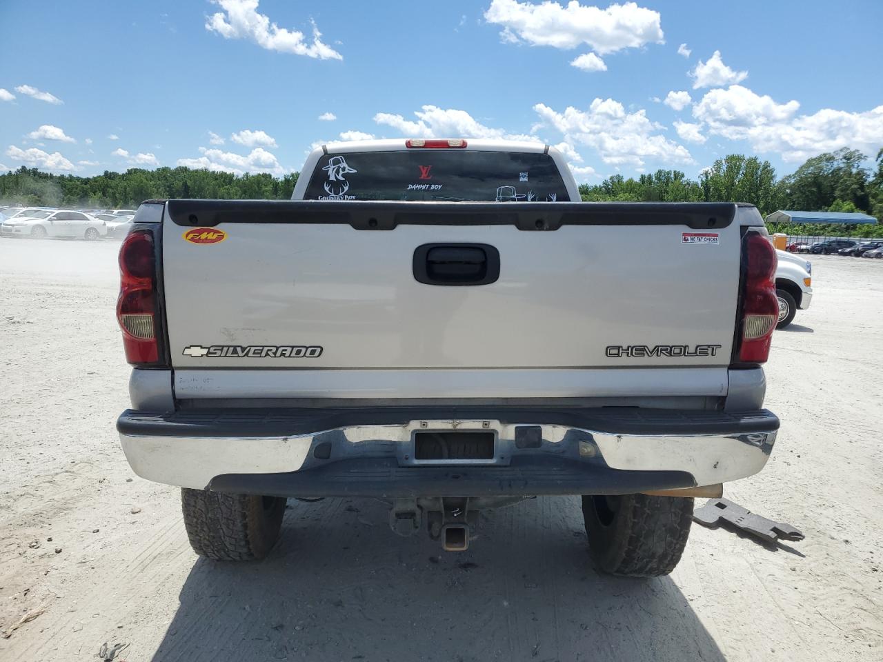 2004 Chevrolet Silverado - Image 6