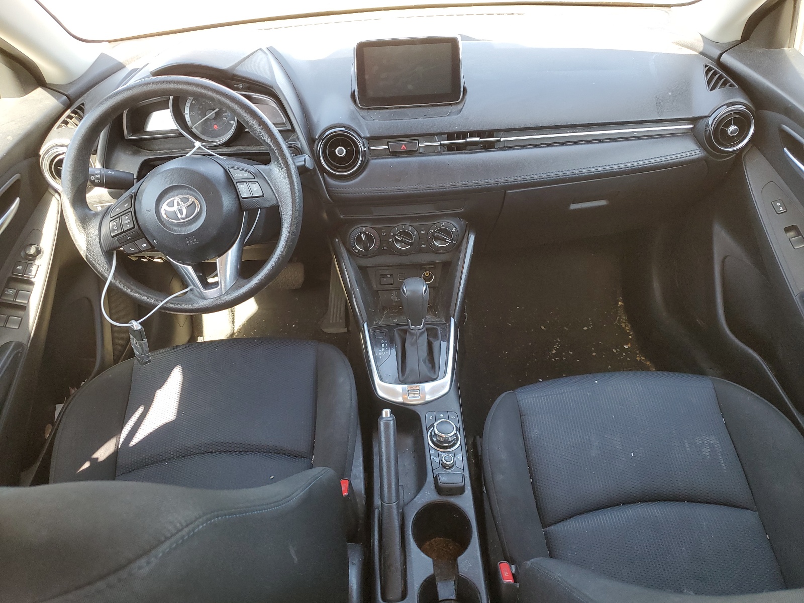 3MYDLBYV4JY314179 2018 Toyota Yaris Ia