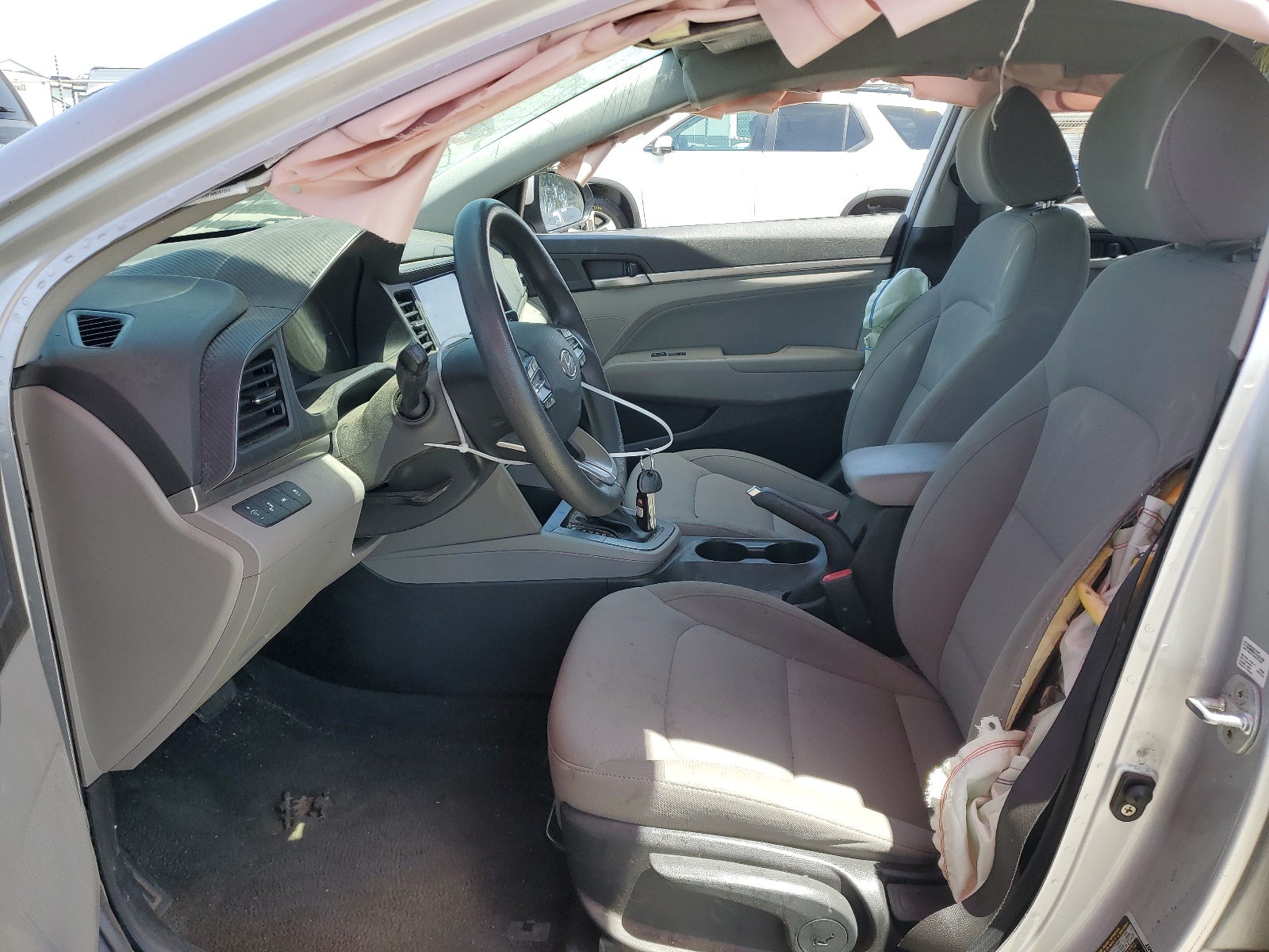 KMHD84LF4KU769187 2019 Hyundai Elantra Sel