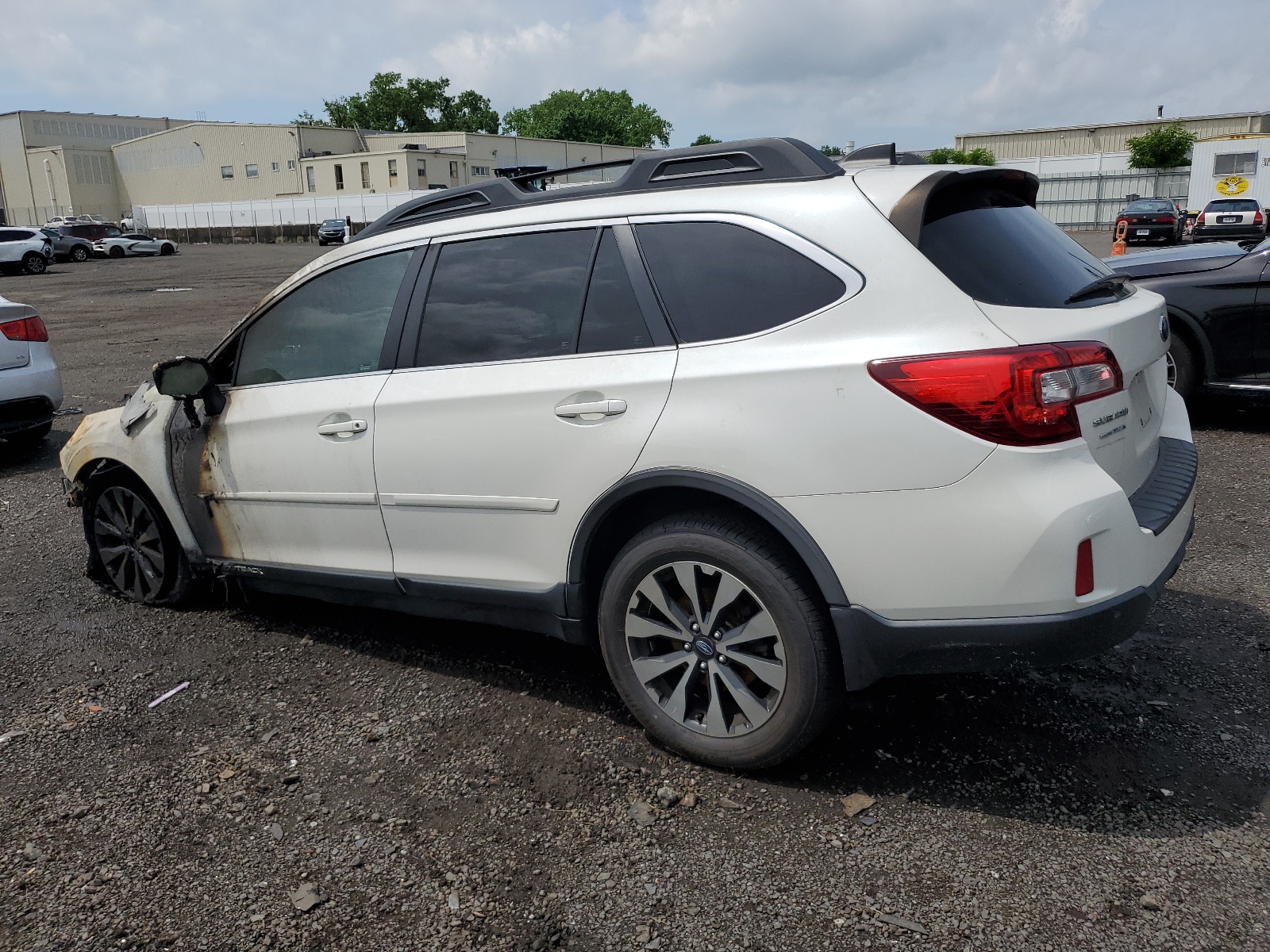 4S4BSENC5H3281253 2017 Subaru Outback 3.6R Limited