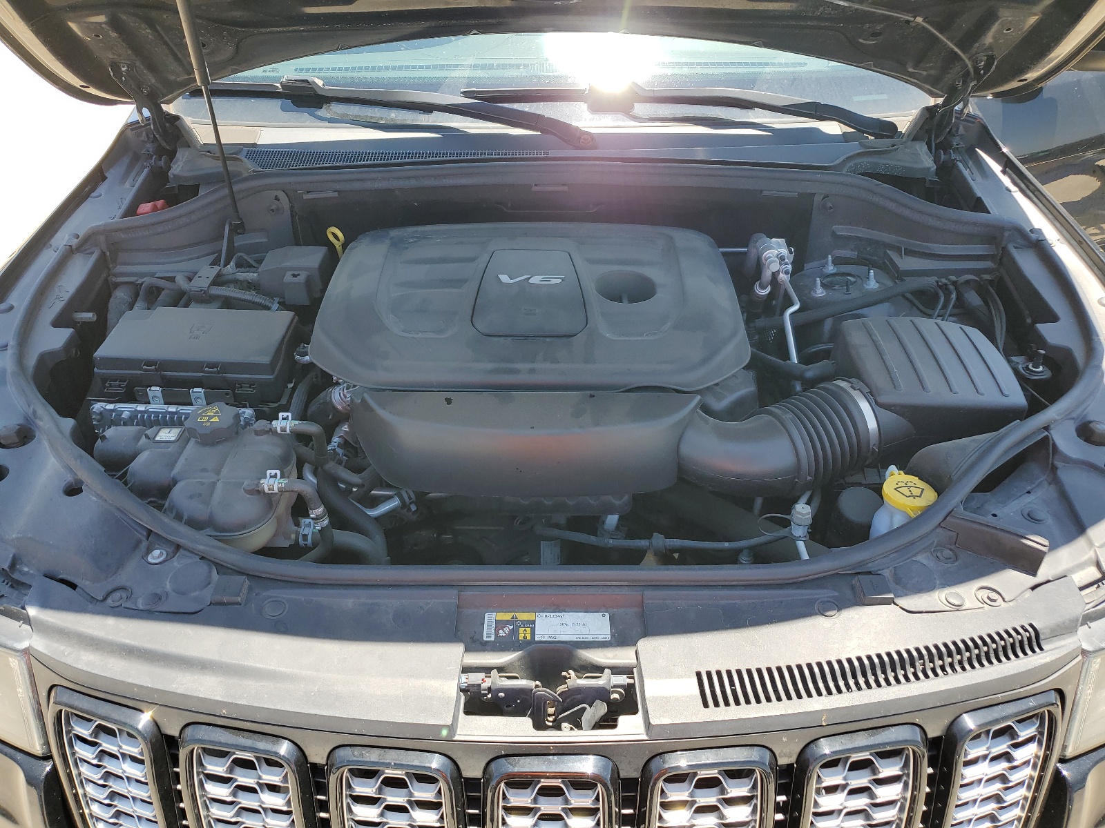 1C4RJEAG3HC952918 2017 Jeep Grand Cherokee Laredo