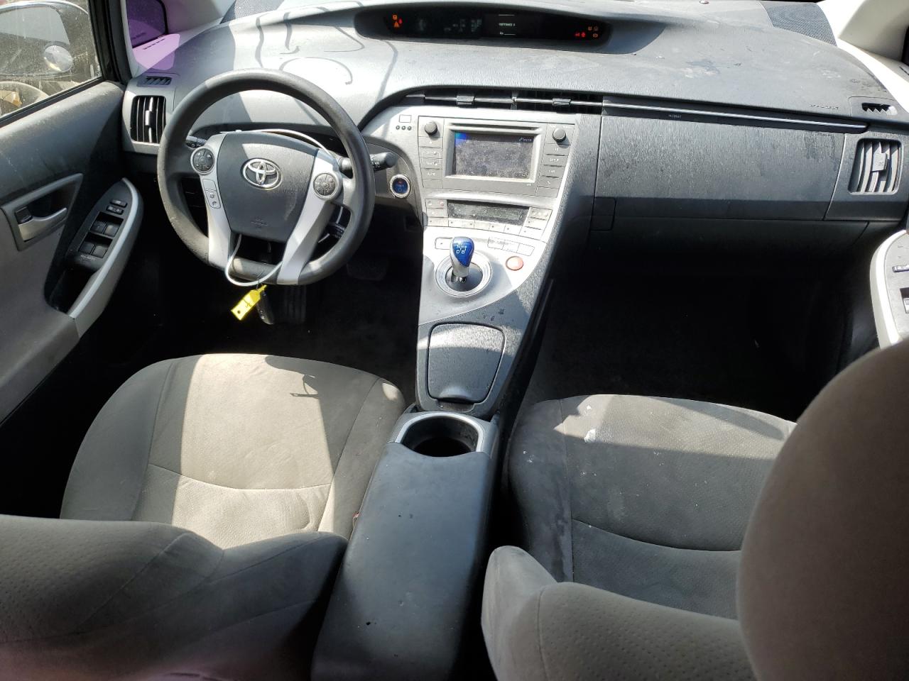 2013 Toyota Prius - Image 8