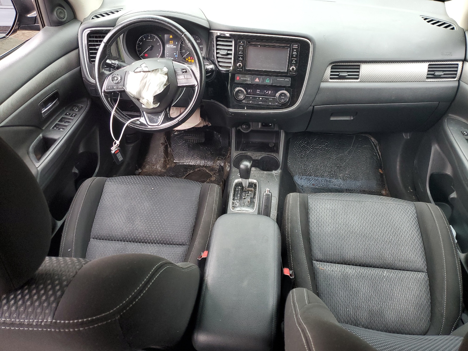 JA4AZ3A38GZ020985 2016 Mitsubishi Outlander Se