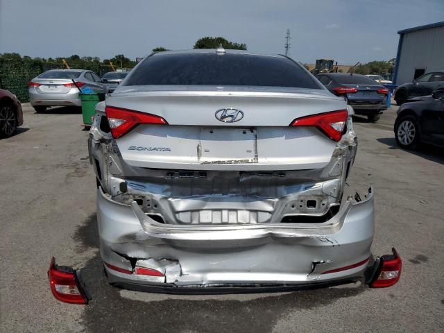  HYUNDAI SONATA 2016 Серебристый