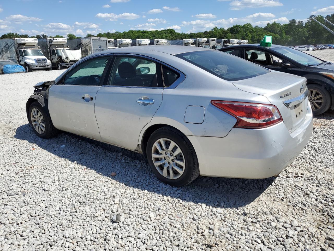 2013 Nissan Altima - Image 2
