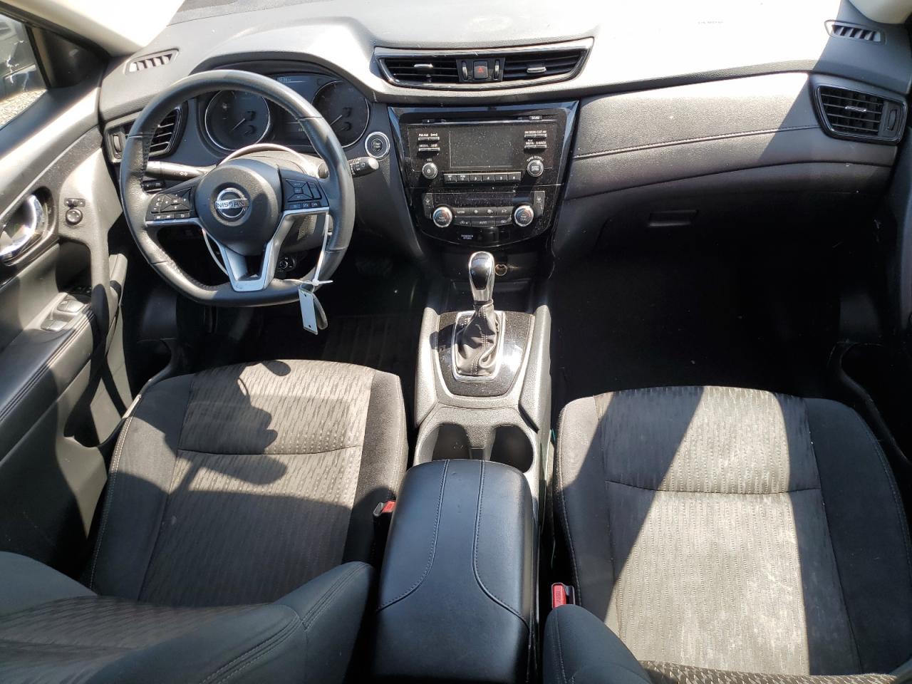 2017 Nissan Rogue Sv VIN: 5N1AT2MVXHC823411 Lot: 56208504