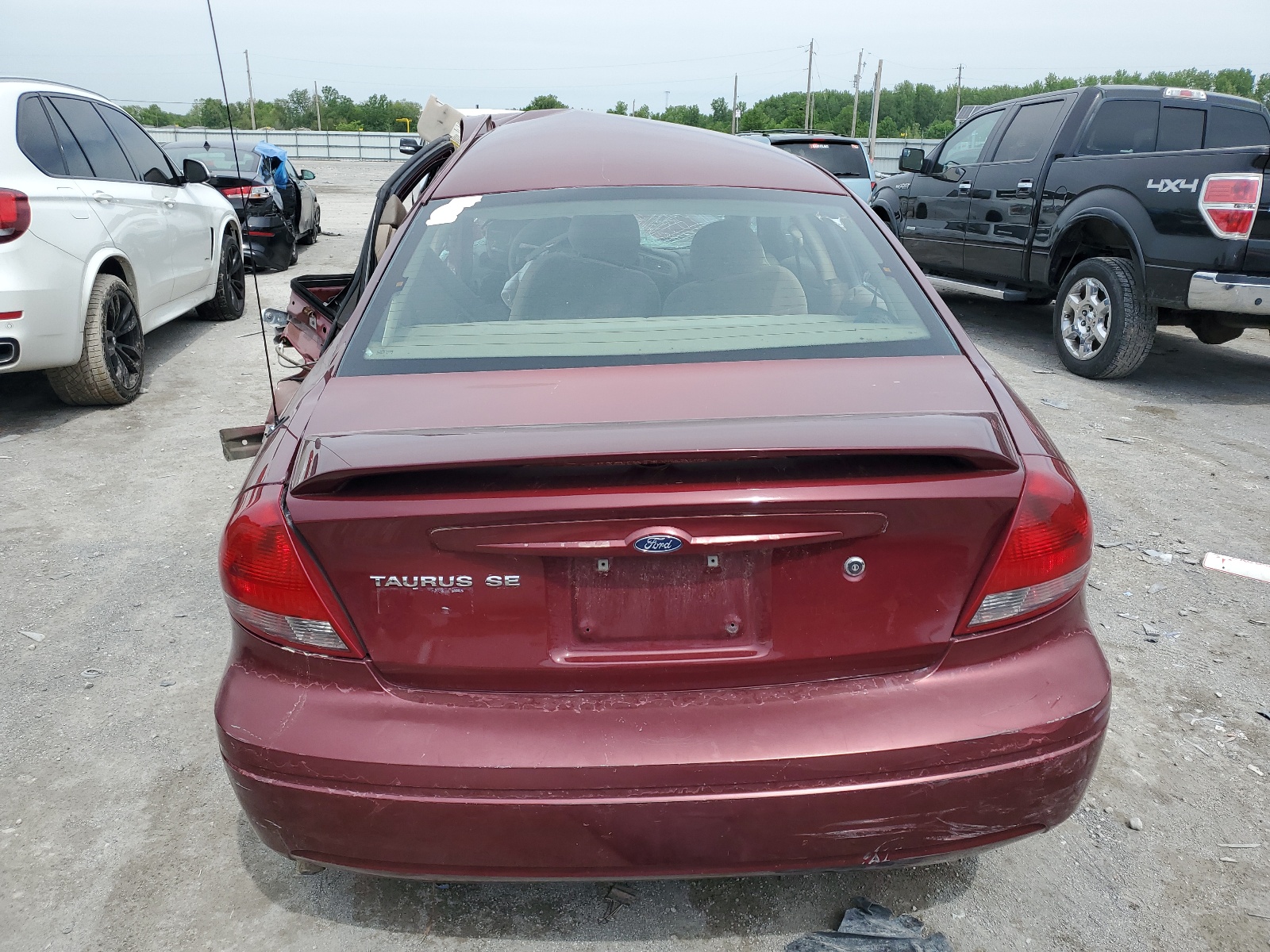 1FAFP53216A197205 2006 Ford Taurus Se