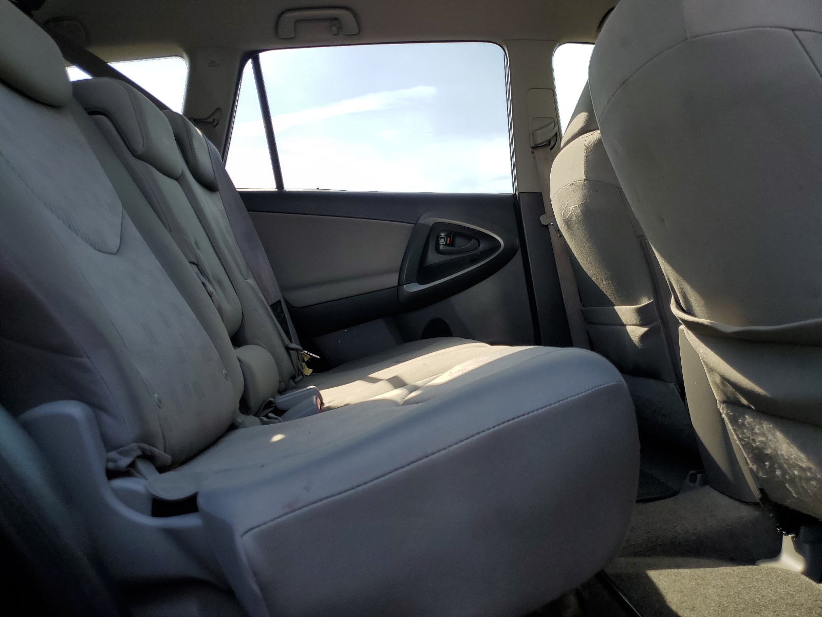 JTMBF4DV9AD023937 2010 Toyota Rav4