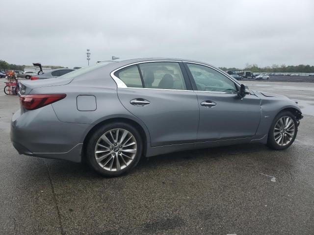  INFINITI Q50 2018 Srebrny